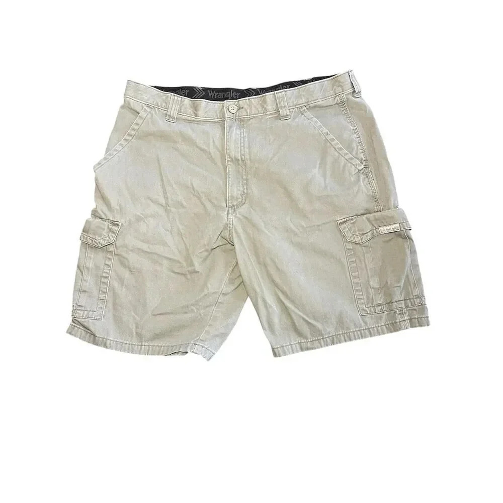 Wrangler Men's Cargo Shorts Beige Size 36 Casual 7-Pocket Design